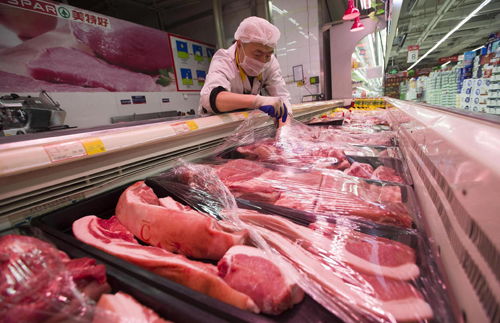 国家已投放50万吨储备肉,肉价怎么还没降 原来都被他们买走了